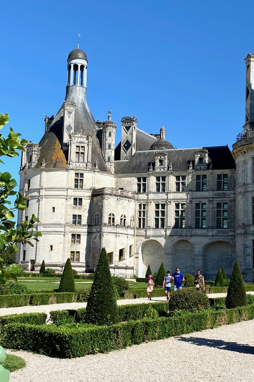 3-Day Private Loire Castles Trip 2 Wine Tastings by Mercedes - Mercedes Vehicle and Professional Guide-Driver