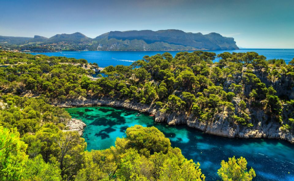 Calanques of Cassis, Aix-en-Provence & Wine Tasting Day Tour - Flexible Cancellation Policy