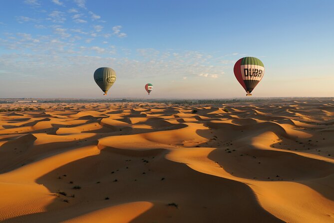 Dubai Hot Air Balloon Ride With Vintage Land Rover & Breakfast - Minimum Travelers Required