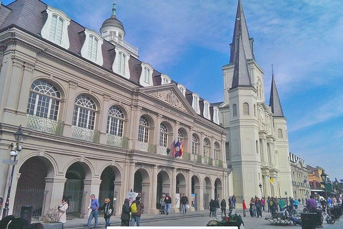 New Orleans City and Cemetery Sightseeing Tour - Exploring the French Quarter