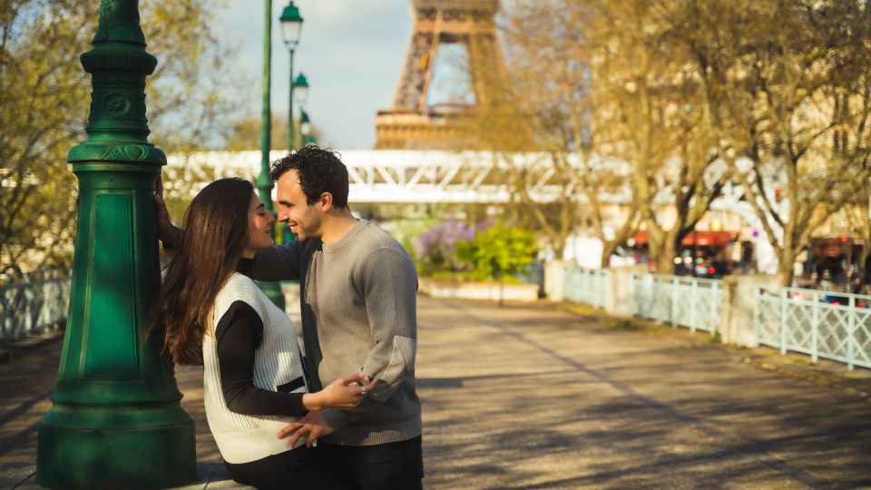 Paris: Cinematic and Fun Photoshoot With a Professional - Capturing the Charm of Paris