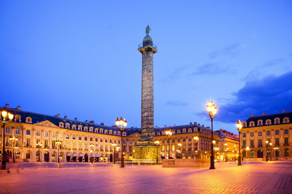 Paris: Evening Sightseeing Tour and Moulin Rouge Show - Transportation and Language Options
