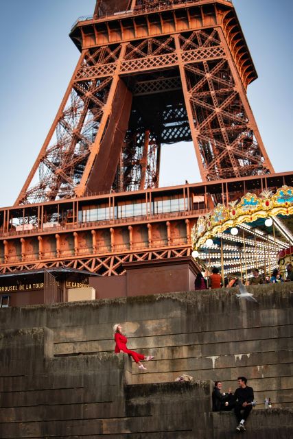 Paris: Private Flying-dress Photoshoot @jonadress - Capture Iconic Paris Locations