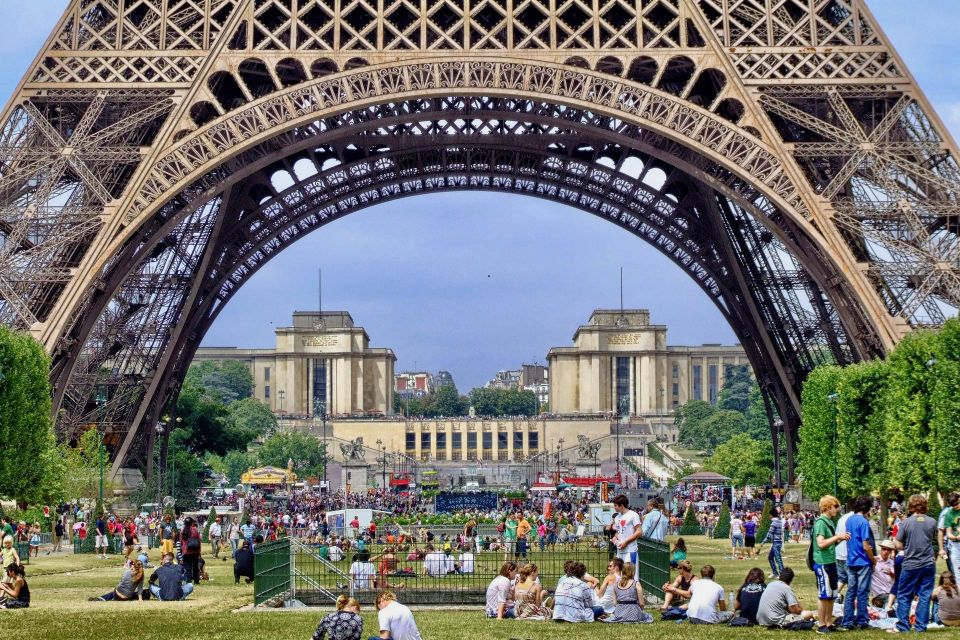 Paris Private Full Day 7 Iconic Sights City Tour by Mercedes - Sainte-Chapelle Visit