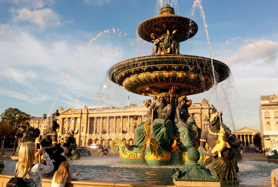 Paris Private Full Day Tour - Tickets to Louvre & Lunch - Louvre Museum