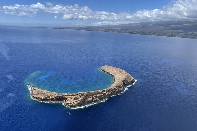 Private Air Tour 3 Islands of Maui for up to 3 People See It All - Convenient and Hassle-Free