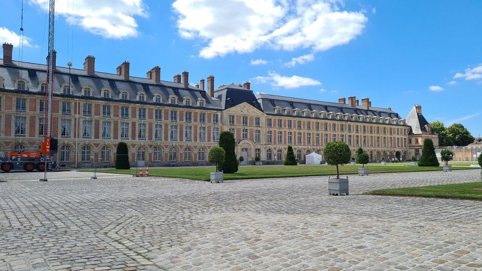 Private Tour to Chateaux of Fontainebleau From Paris - Architectural Marvels