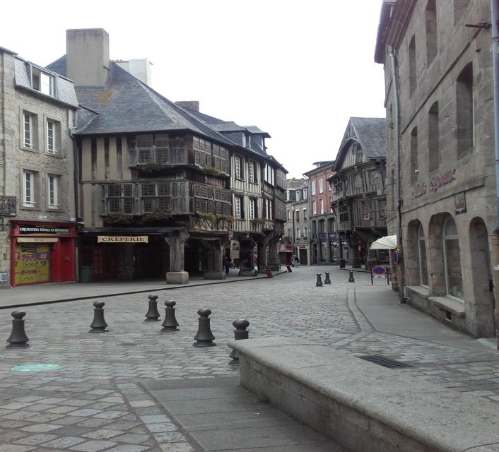Saint-Malo: Dinan, Fort La Latte, & Cap Fréhel Private Tour - Included Lunch and Refreshments