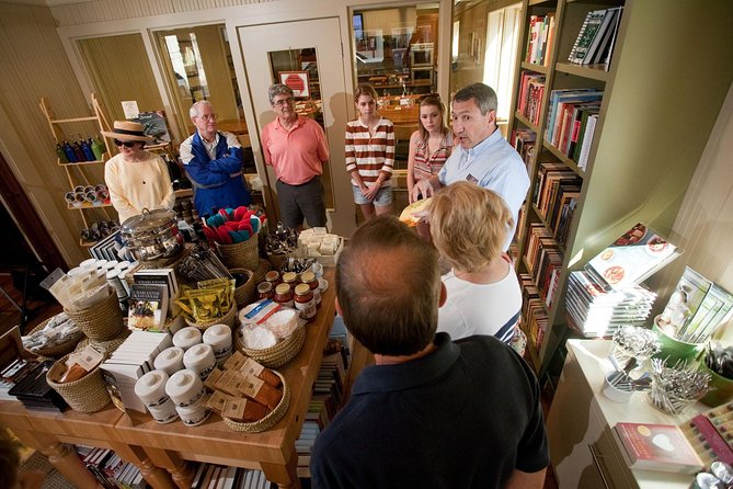 Savor the Flavors of Charleston Walking Food Tour - Knowledgeable Guides