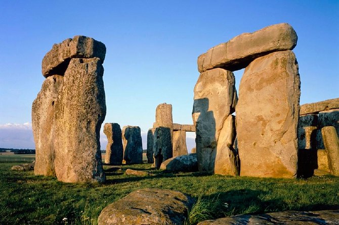 Small Group Stonehenge, Bath and Secret Place Tour From London - Visiting the Secret Location