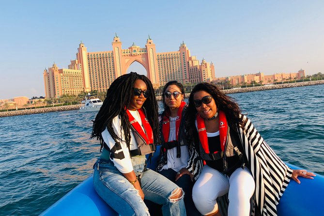 Speedboat Dubai: 60 Mins Guided Burj Al Arab & Atlantis Tour - Iconic Landmarks