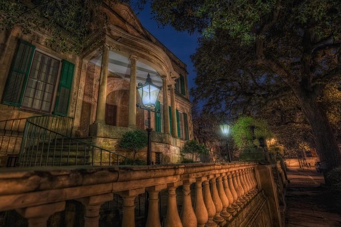 The Grave Tales Ghost Tour in Savannah - Weather Conditions and Dress Code