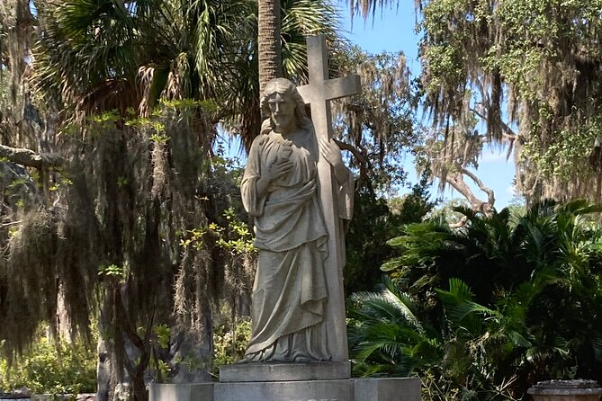 1-Hour Bonaventure Cemetery Golf Cart Guided Tour in Savannah - Tour Accessibility and Restrictions