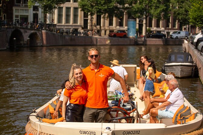 Amsterdam Canal Cruise Winner Best of the World, Bar on Board - Traveler Capacity