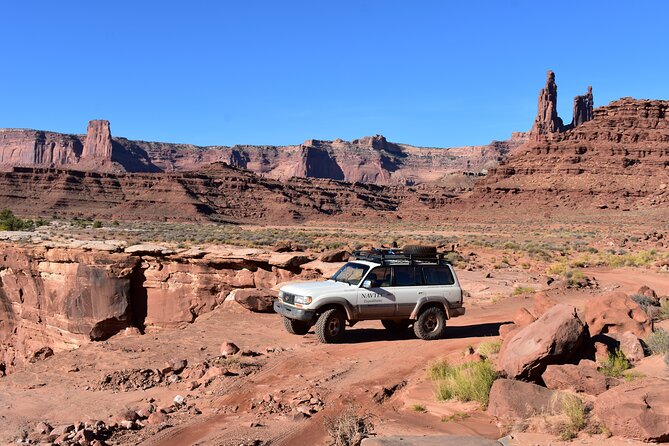Arches and Canyonlands 4X4 Adventure From Moab - Knowledgeable Guide