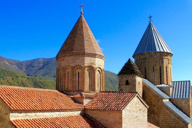 Day Trip to Kazbegi and Gudauri - Visiting Gergeti Trinity Church