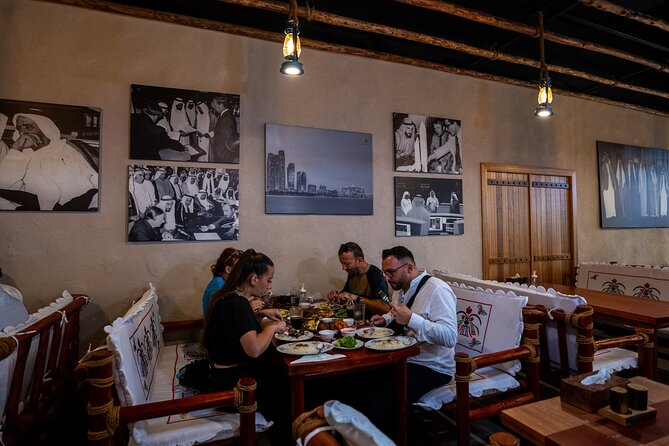 Dubai: Abu Dhabi Trip With Lunch at Al Khayma Heritage Restaurant - Exploring the Emirates Palace