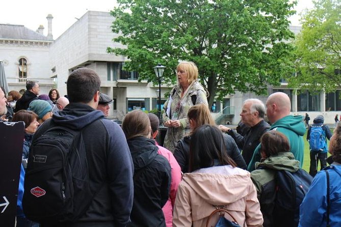 Dublin Book of Kells, Castle and Molly Malone Statue Guided Tour - Preparing for the Tour