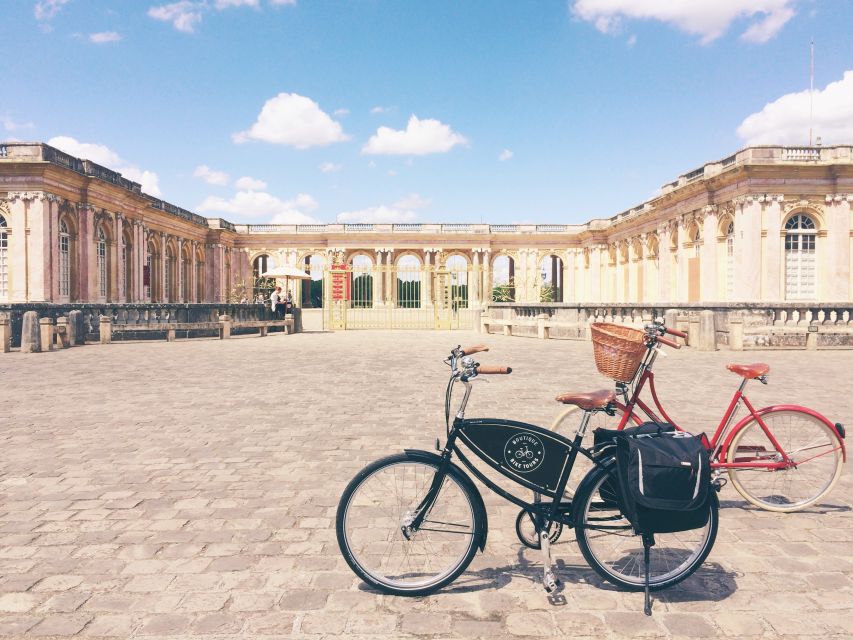 From Paris: Skip-the-Line Palace of Versailles Bike Tour - Exploring the Palace