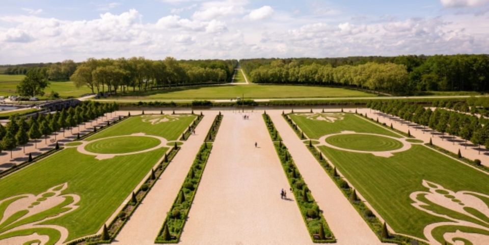 From Tours : Full-Day Chambord & Chenonceau Chateaux - Frequently Asked Questions