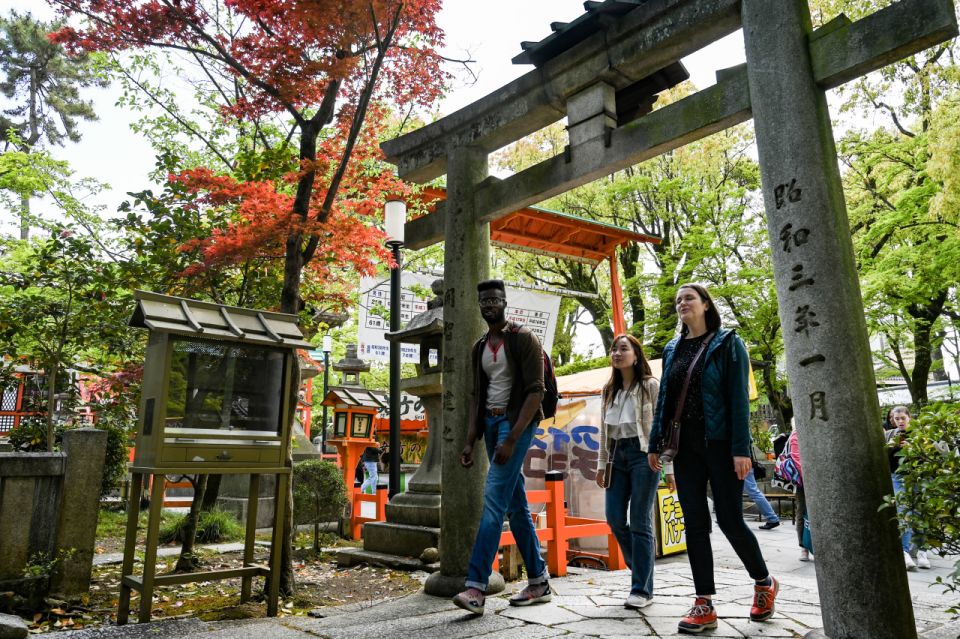 Kyoto: Private Customized Walking Tour With a Local Insider - Positive Guest Reviews and Ratings