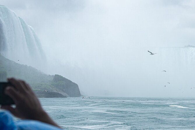 Maid of the Mist, Cave of the Winds + Scenic Trolley Adventure USA Combo Package - Behind-the-Scenes Narration