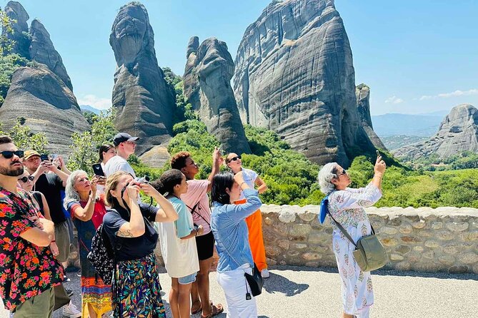 Meteora Daytrip English or Spanish, Option Lunch by Local Agency - Transportation and Group Size Specifications