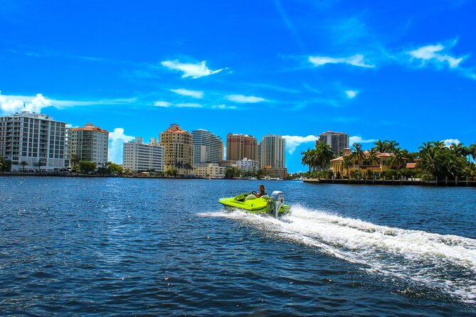 Mini Powerboat Rental - Exploring at Your Own Pace