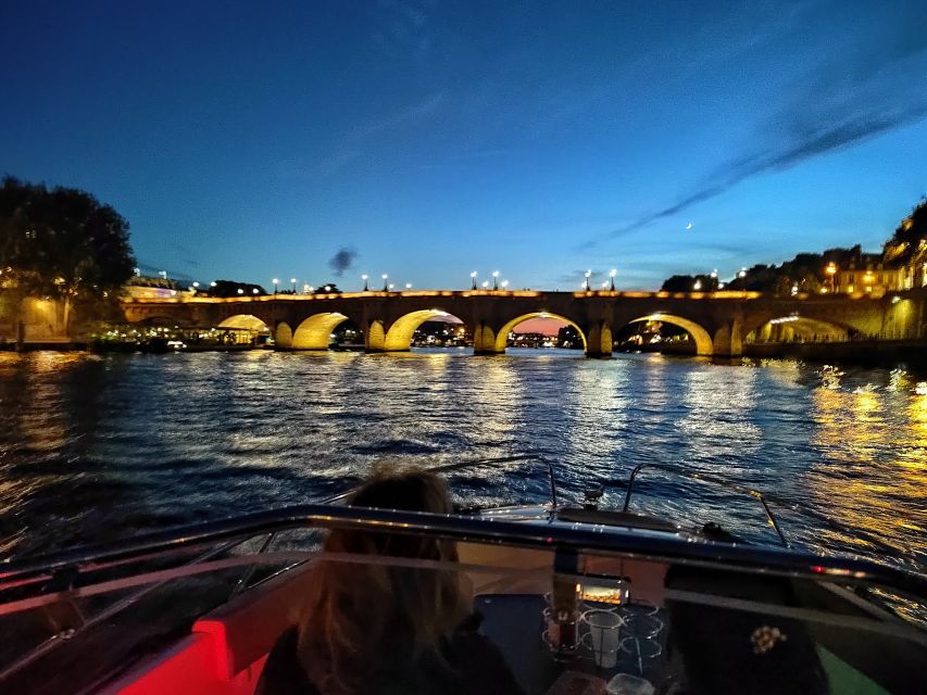 Paris: Private Boat Cruise on Seine River - What to Expect on the Cruise