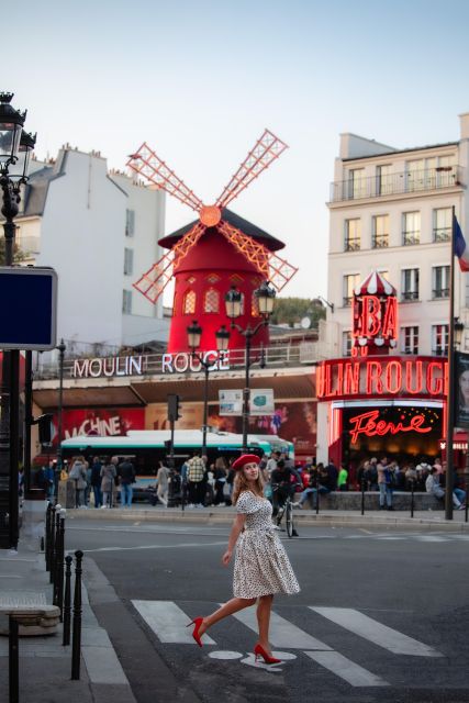 Paris: Private Flying-dress Photoshoot @jonadress - Customizable Tour