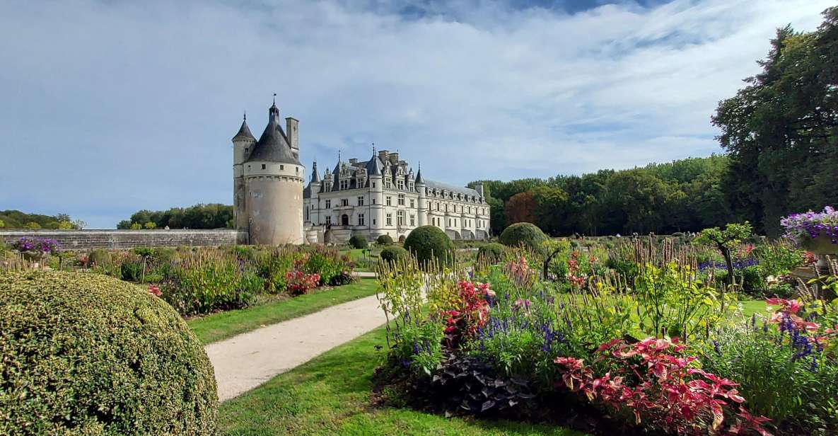 Chambord and Chenonceau Day Trip With Licensed Guide - Tour Details