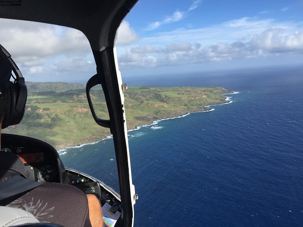 Doors off West Maui and Molokai 45 Minute Helicopter Tour - Scenic Soar Above Maui and Molokai