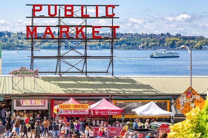 Early-Bird Tasting Tour of Pike Place Market - Interacting With Merchants