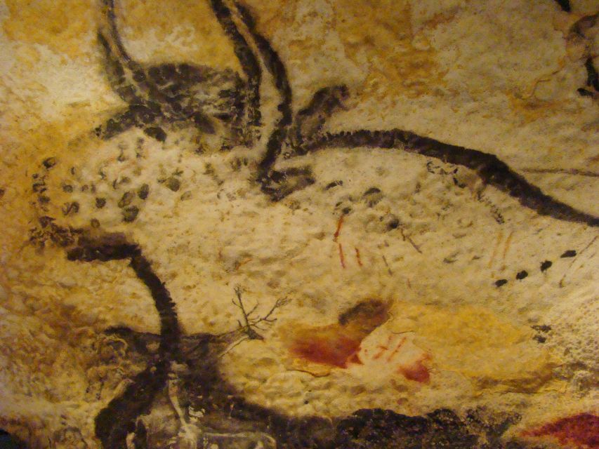 From Bordeaux: Lascaux and Dordogne Valley Private Tour - Booking and Cancellation Policy