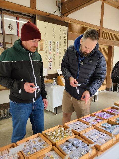 Fujikawaguchiko: Guided Highlights Tour With Mt. Fuji Views - Caves, Lakes, and Drop-off Locations