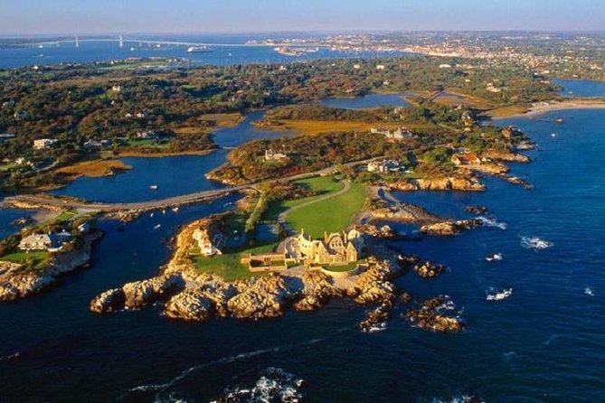 Newport RI Mansions Scenic Trolley Tour (Ages 5+ Only) - Getting to the Meeting Point