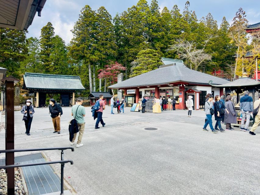 Nikko Toshogu, Lake Chuzenjiko & Kegon Waterfall 1 Day Tour - Tour Booking and Reservations
