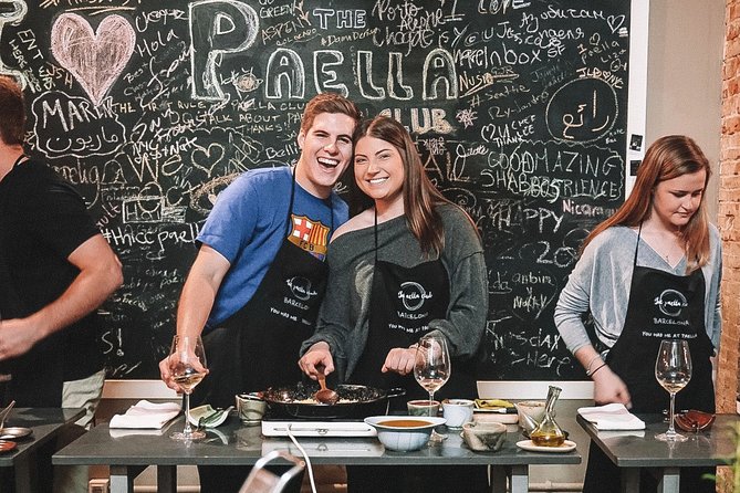 Paella Cooking Experience With Professional Chef: Four Course Dinner - Exceptional Reviews