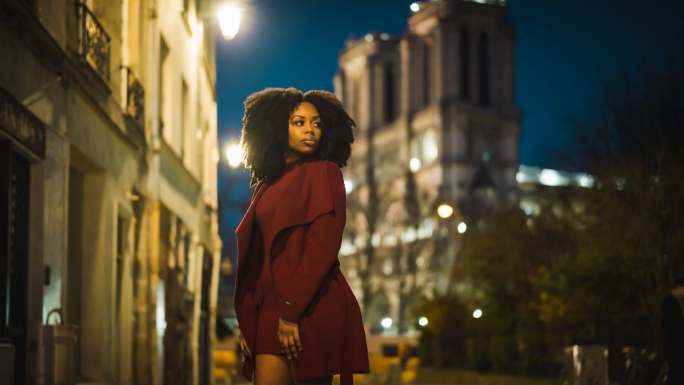 Paris: Cinematic and Fun Photoshoot With a Professional - Delivery of High-Quality Photos