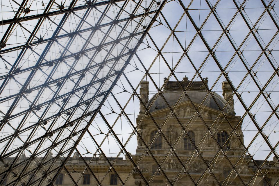 Paris: Louvre Museum Highlights Guided Tour With Ticket - Important Additional Information