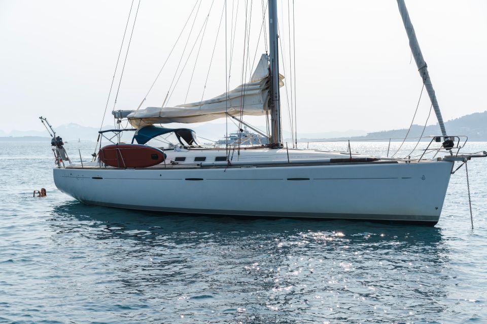 Private Tour on a Sailboat - Swim and Paddle - Antibes Cape - Swim in the Bay of Billionaires