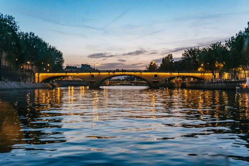 Paris : 3-Course Gourmet Dinner Cruise on Seine River - Frequently Asked Questions