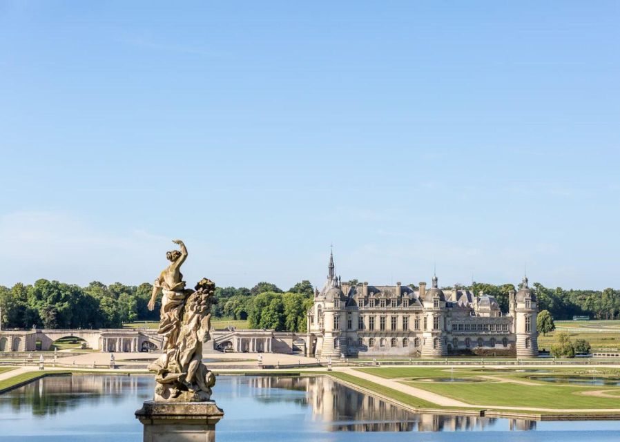 Paris: Private Transfer Chantilly Châteaux Van 7 Seats 5H - Frequently Asked Questions