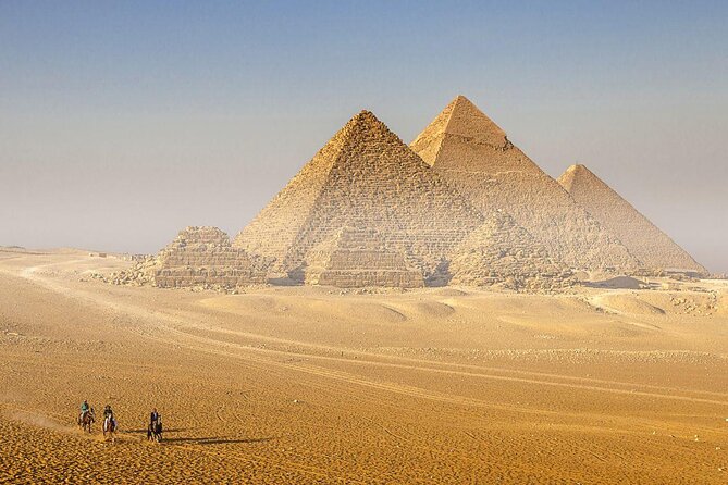 Cairo Sightseeing Tour (Giza Pyramids + Museum + Khan El Khalili Bazaar) - Key Points