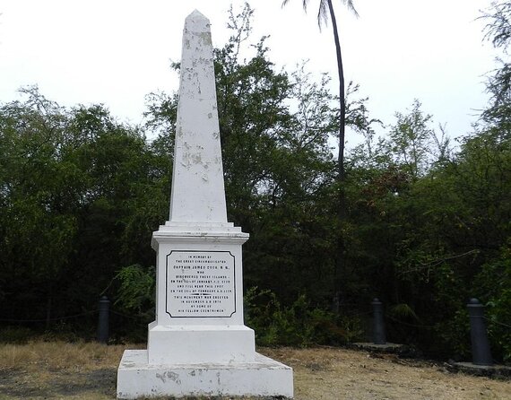 Dolphin Watch & Snorkel Captain Cook Monument Big Island Kailua-Kona Hawaii - Key Points