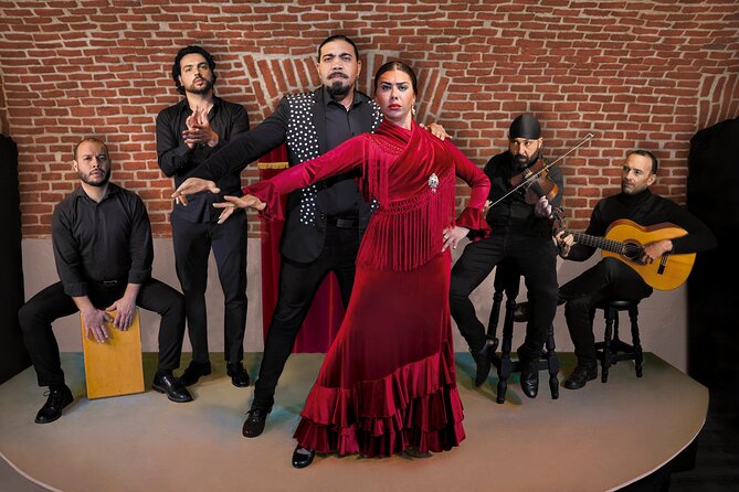 Essential Flamenco: Pure Flamenco Show in the Heart of Madrid - Key Points