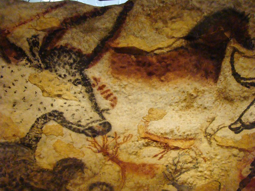 From Bordeaux: Lascaux and Dordogne Valley Private Tour - Just The Basics