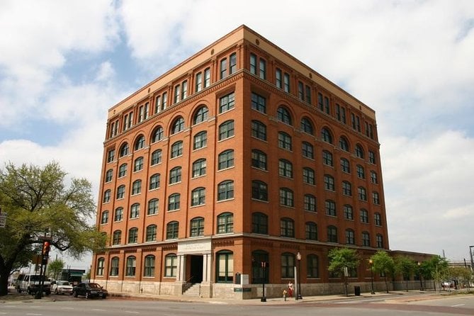 JFK Assassination and Museum Tour With Lee Harvey Oswald Rooming House - Just The Basics