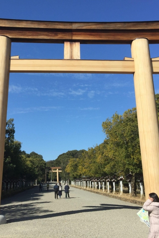 Kashihara: Private Guided Tour of the First Capital of Japan - Visiting Kashihara Jingu