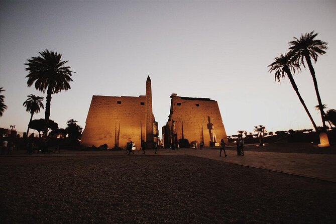 Luxor Full Day East and West Bank Private Tour & Lunch - Key Points